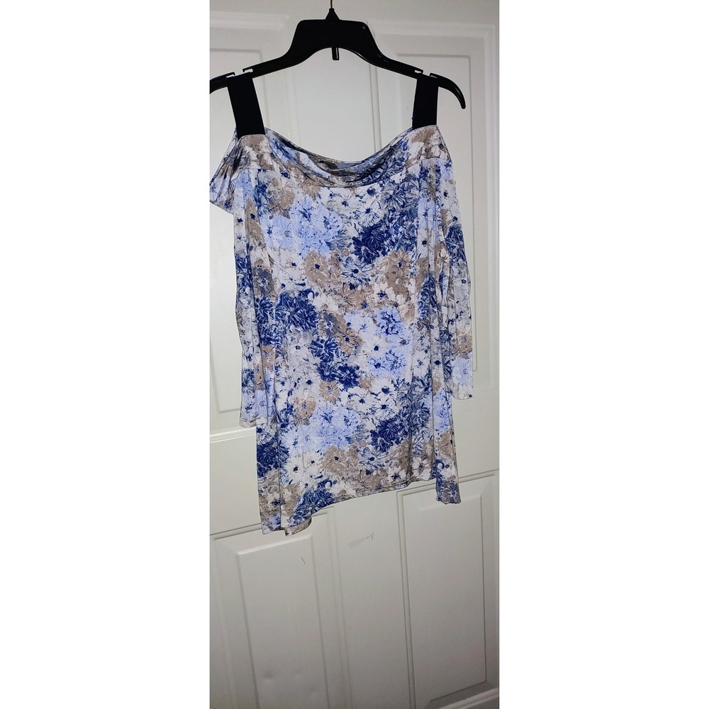 Studio 226 Cold Shoulder Soft Blue/Beige/White Top Size XL